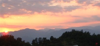 Sunset at La Scala, a house to rent in Lunigiana, Tuscany